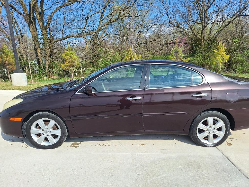 2005 Lexus ES 330 photo