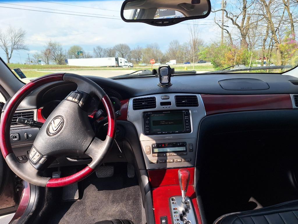 2005 Lexus ES 330 photo