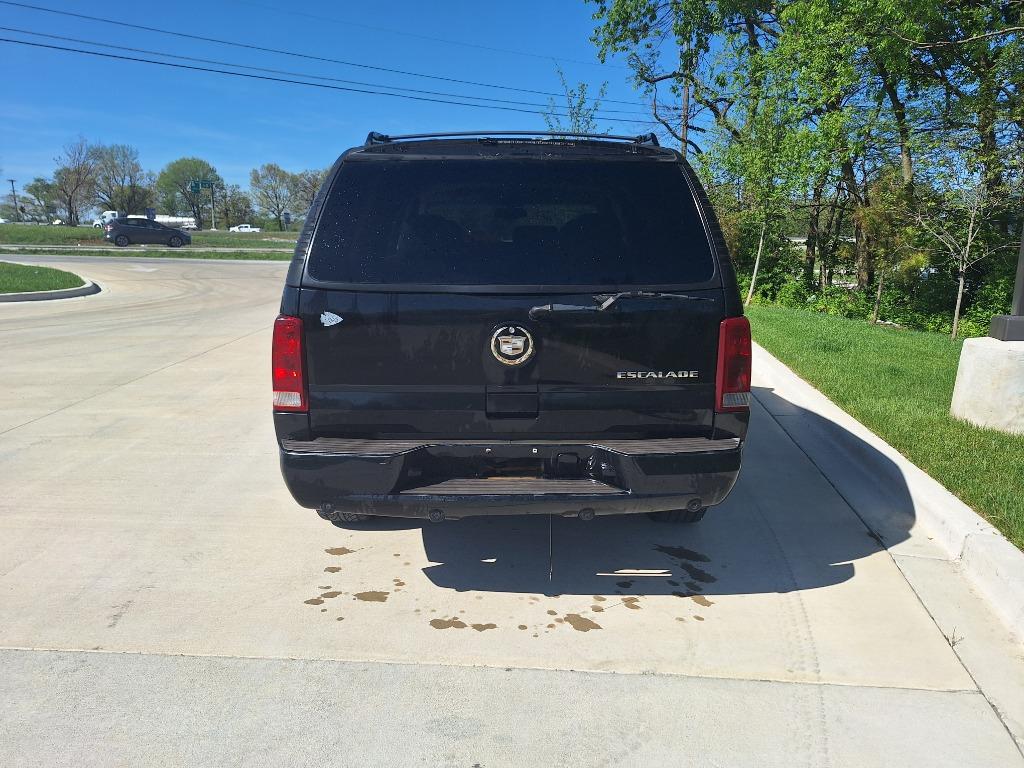 2003 Cadillac Escalade photo