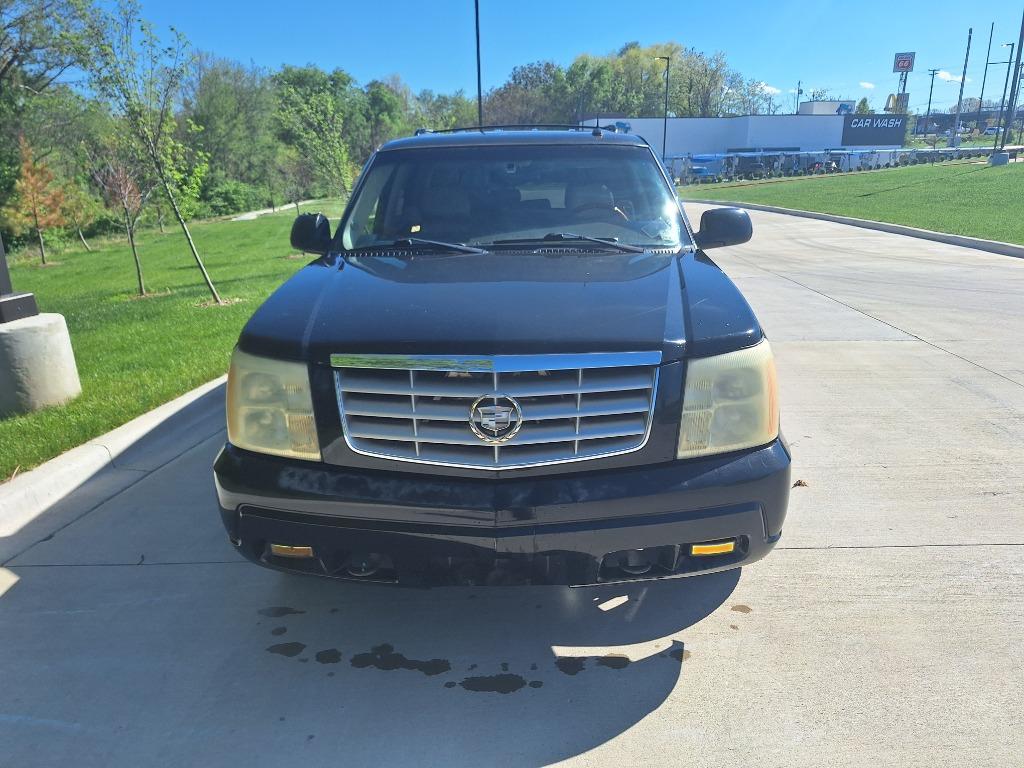 2003 Cadillac Escalade photo