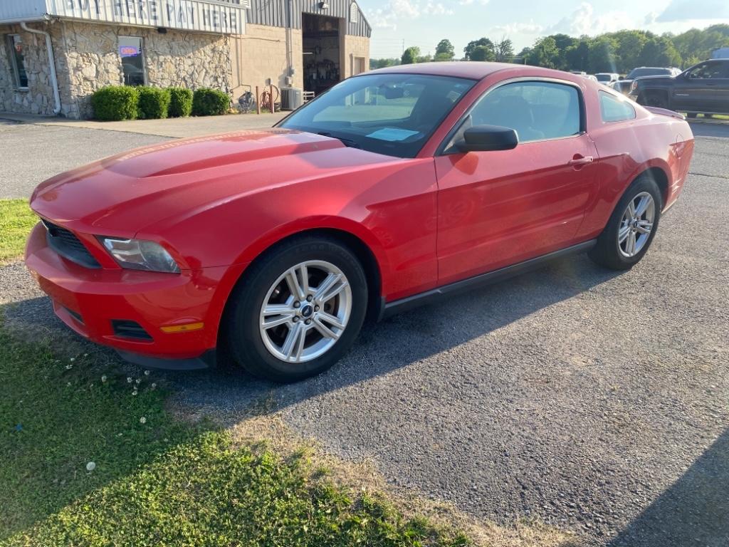 2011 Ford Mustang V6 Premium photo
