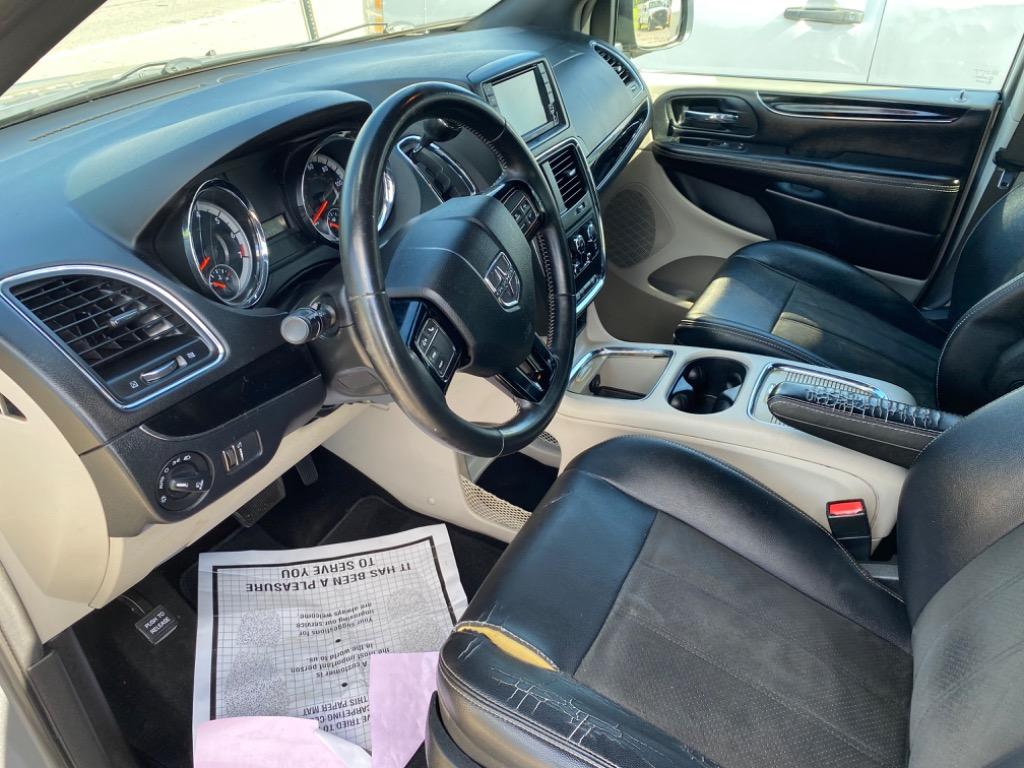2019 Dodge Grand Caravan SXT photo