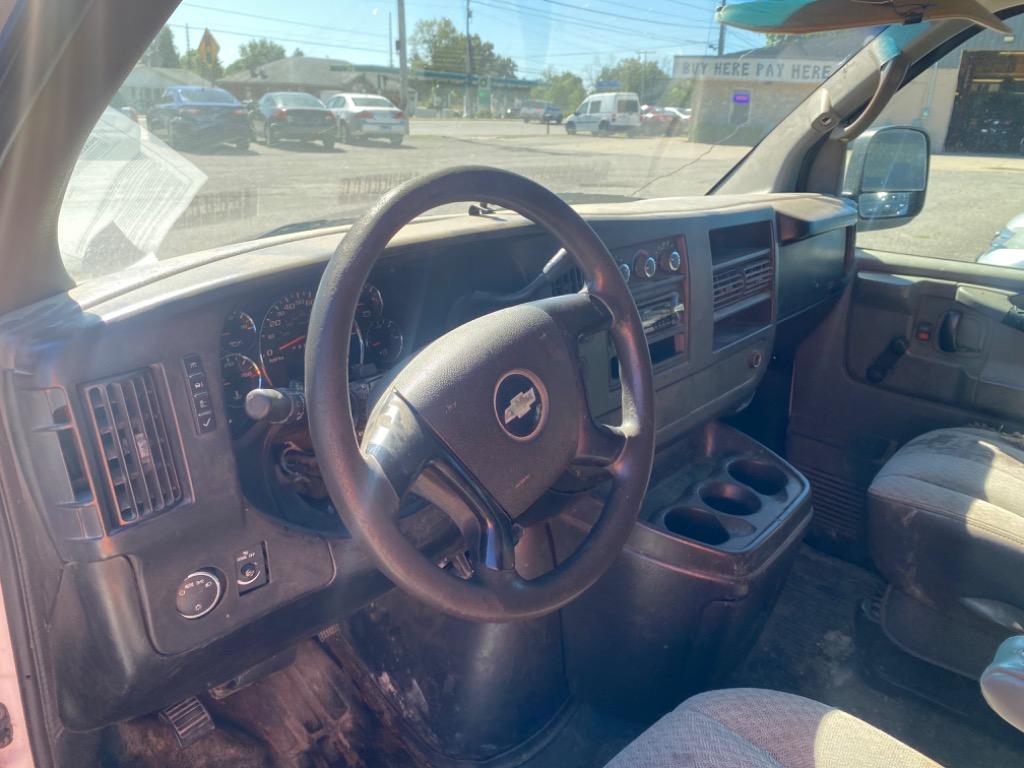 2008 Chevrolet Express - $4,995