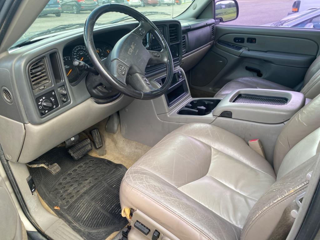 2005 GMC Yukon - $3,995