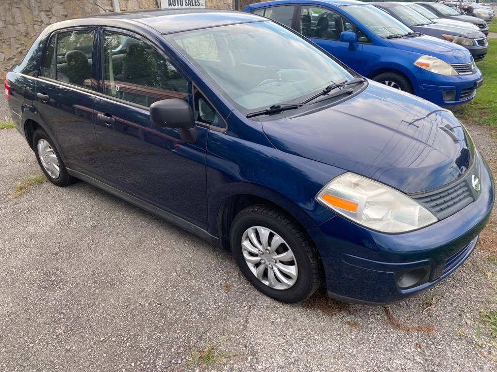 2010 Nissan Versa - $5,995
