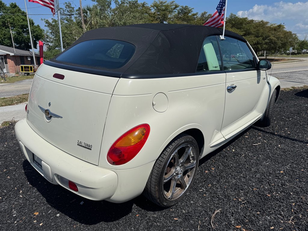 2005 Chrysler PT Cruiser GT photo