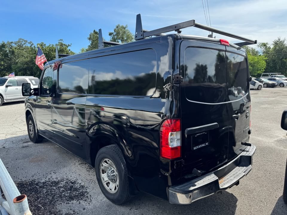 2017 Nissan Nv