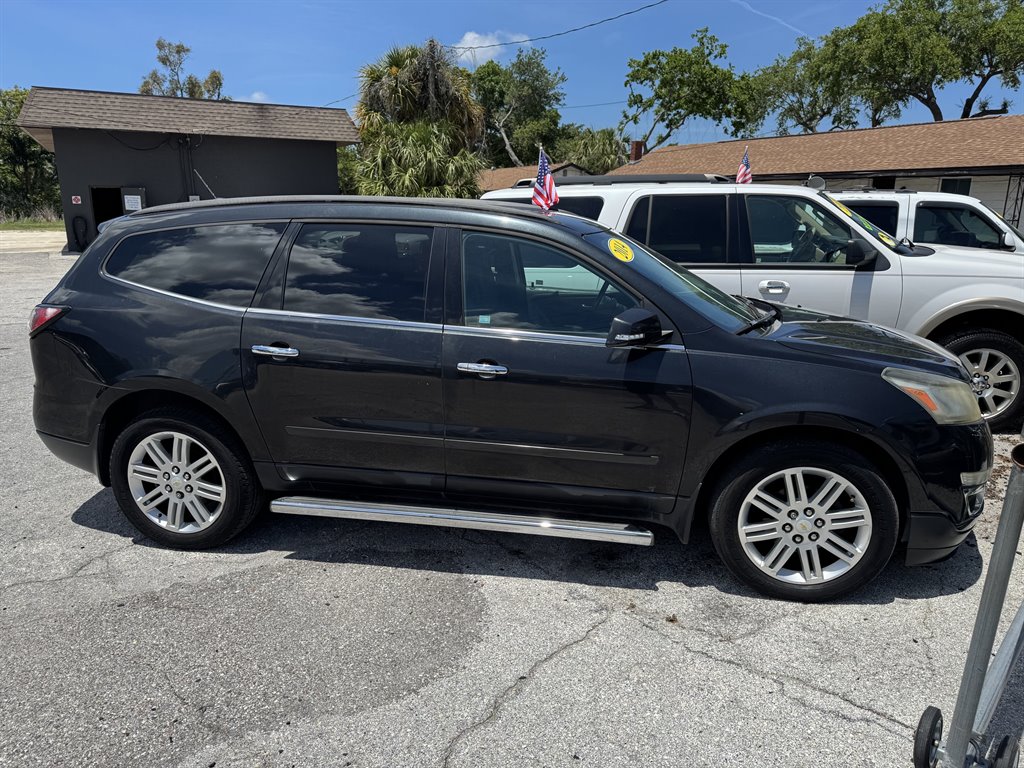 2014 Chevrolet Traverse - $11,995