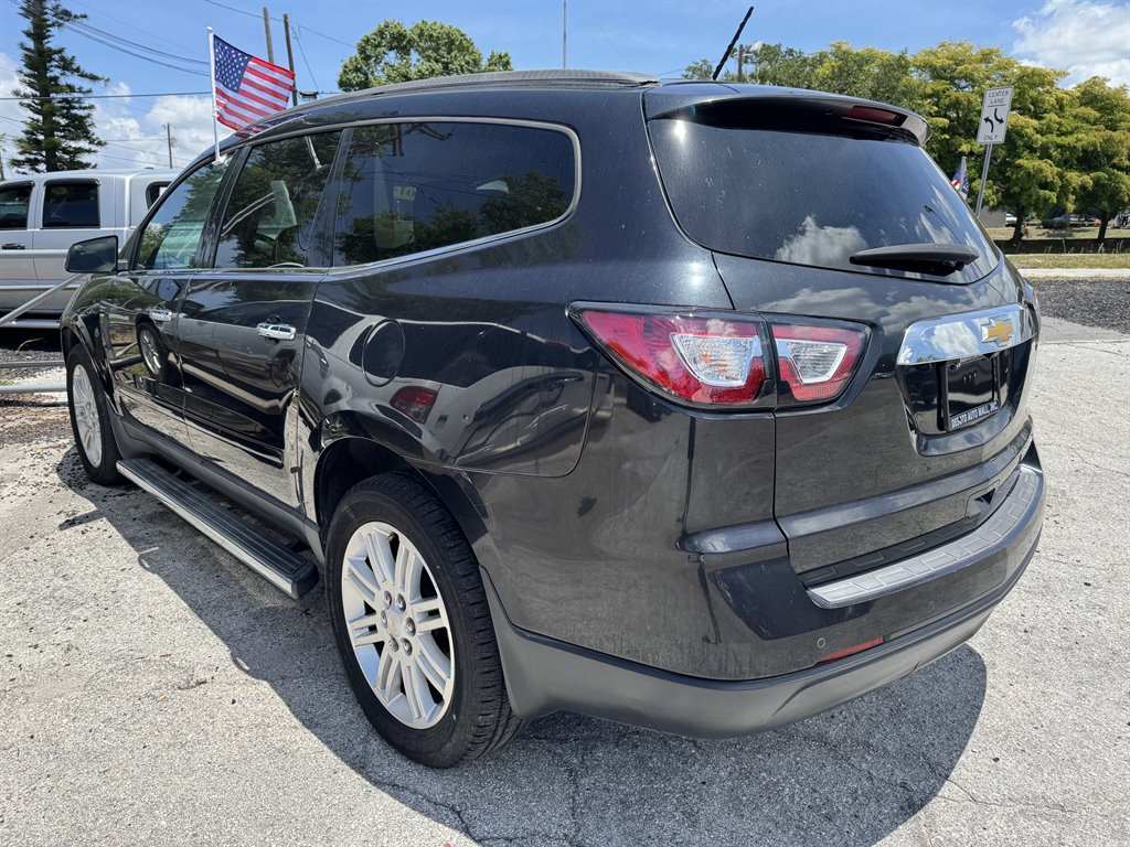 2014 Chevrolet Traverse - $11,995