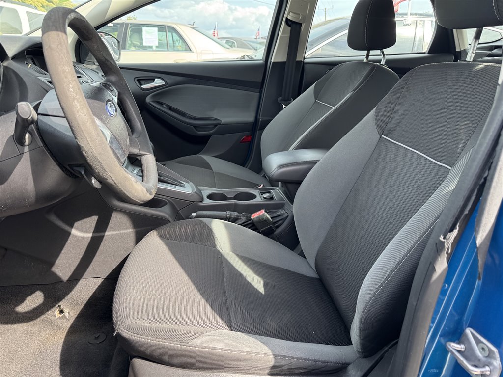 2012 Ford Focus - $5,995