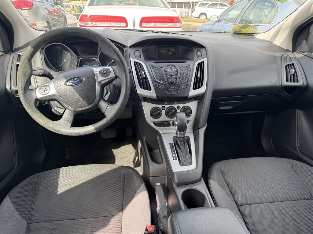2012 Ford Focus - $5,995