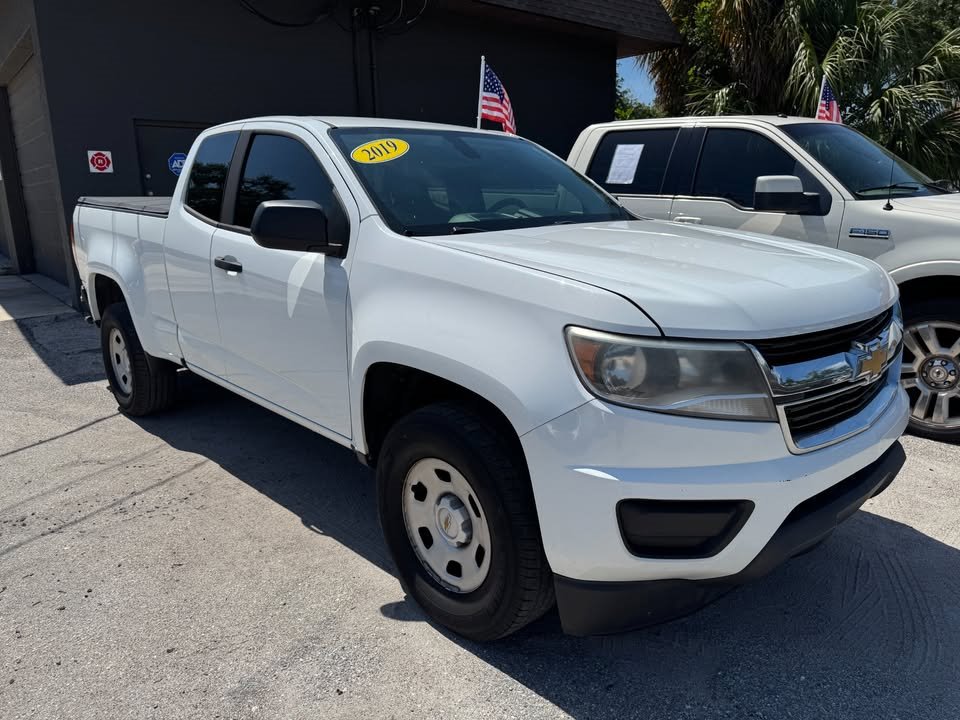 2019 Chevrolet Colorado - $13,995