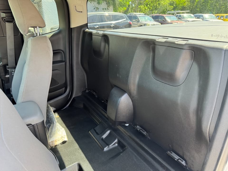 2019 Chevrolet Colorado - $13,995