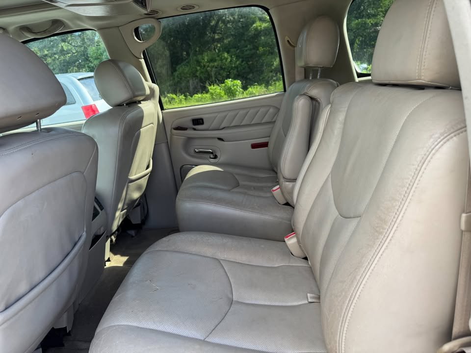 2005 Cadillac Escalade - $5,995