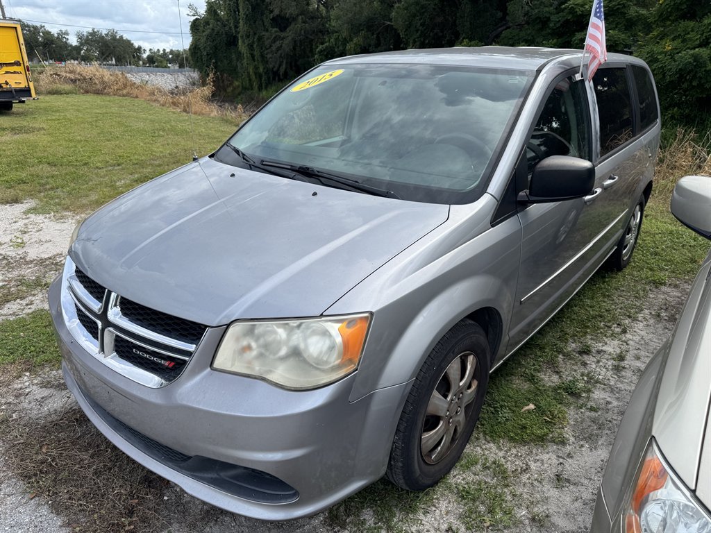 2015 Dodge Grand Caravan - $10,995