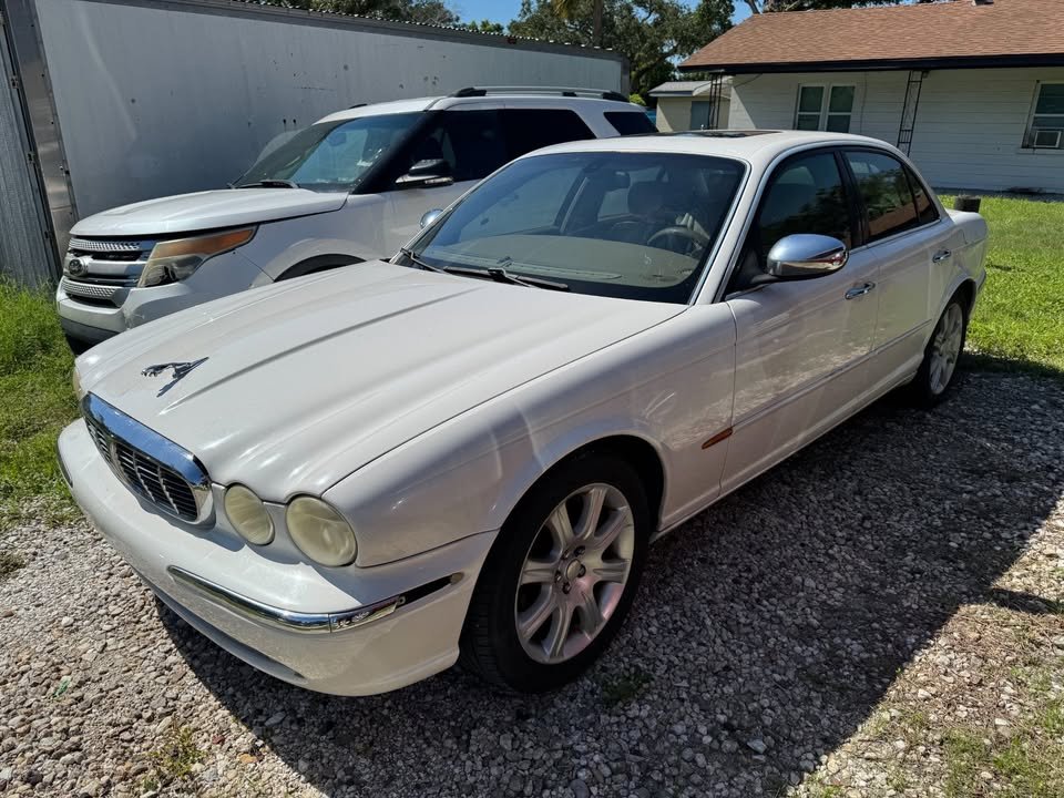 2004 Jaguar Vanden Plas
