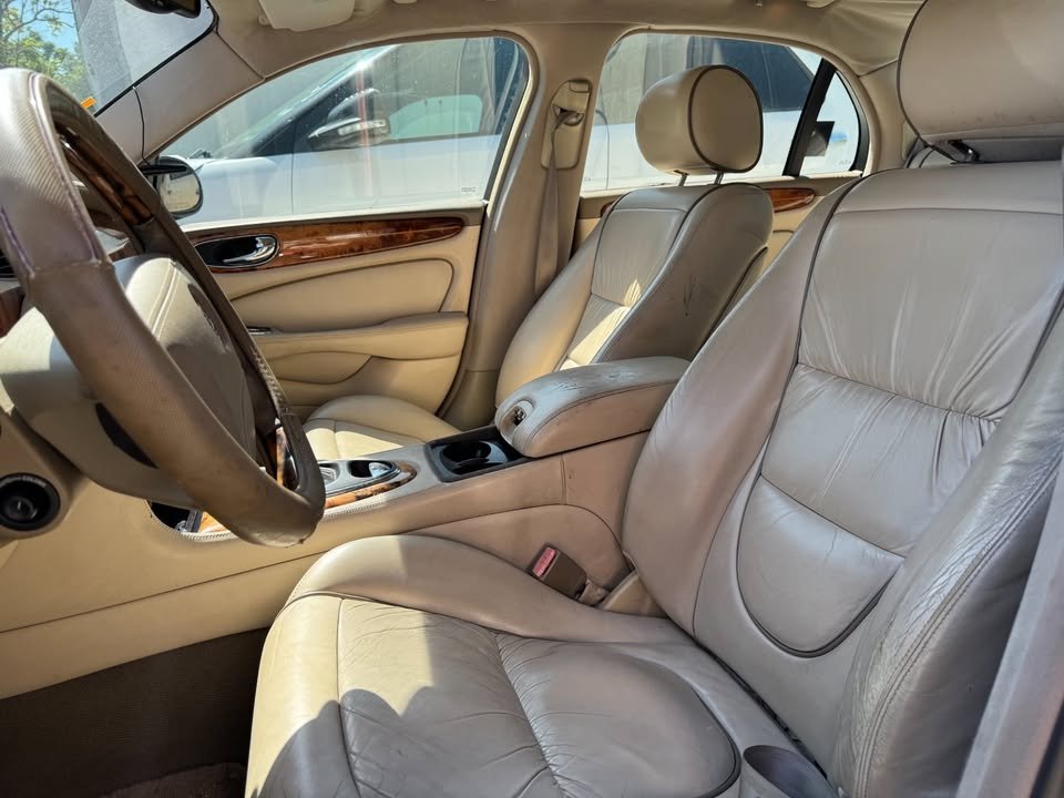 2004 Jaguar Vanden Plas