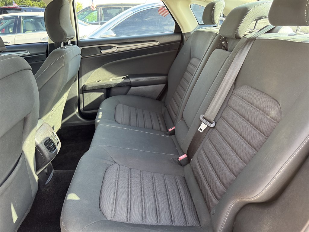 2018 Ford Fusion - $11,995