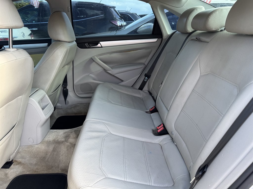 2012 Volkswagen Passat - $6,995