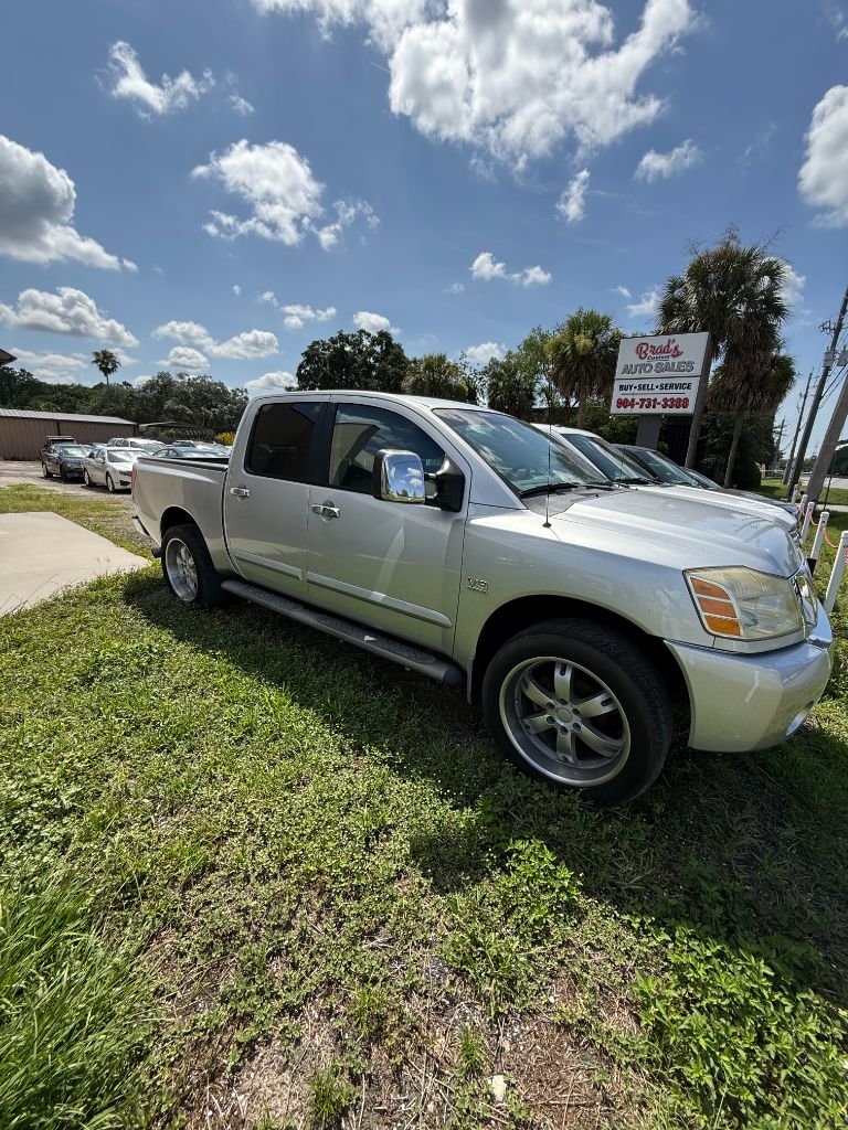 2004 Nissan Titan LE