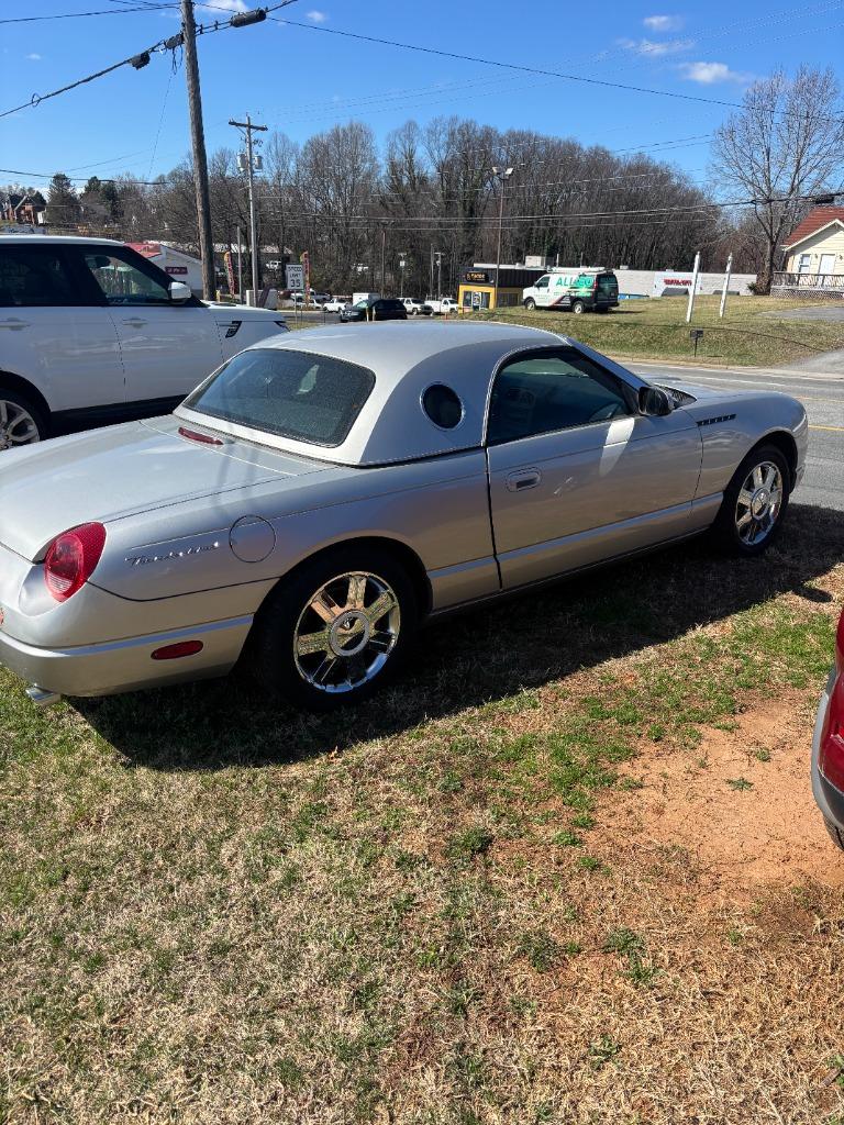 2004 Ford Thunderbird