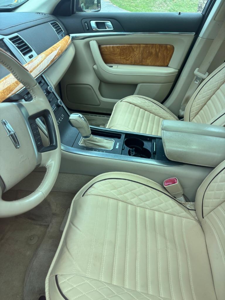 2012 Lincoln MKS