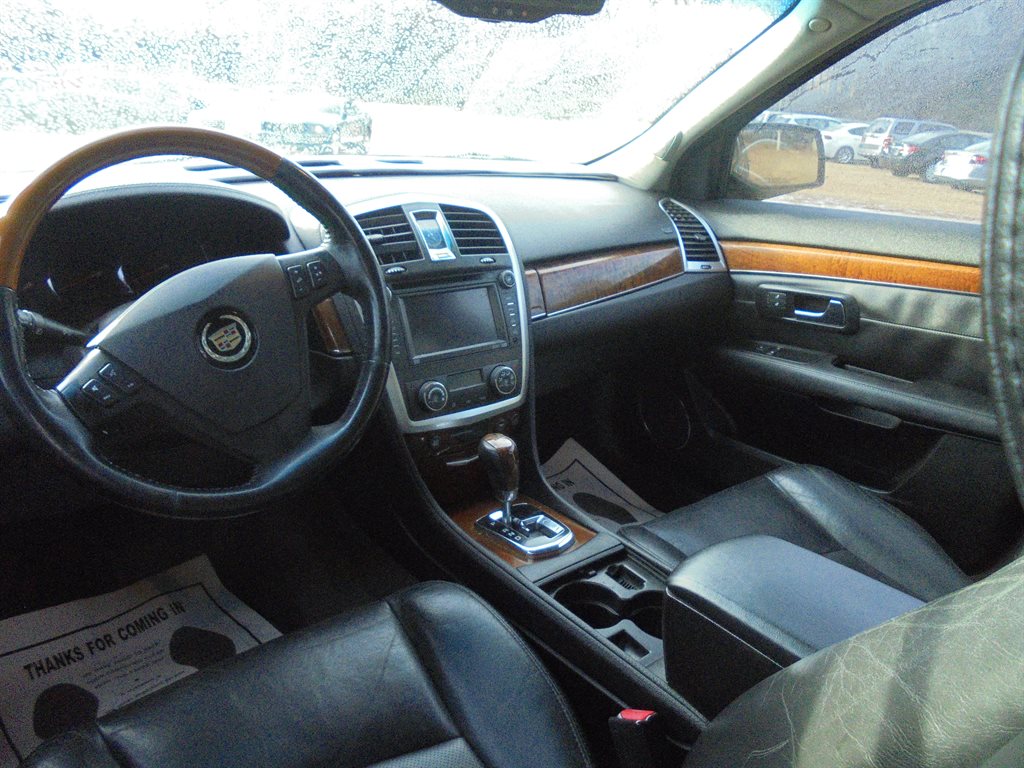 2007 Cadillac SRX - $7,995