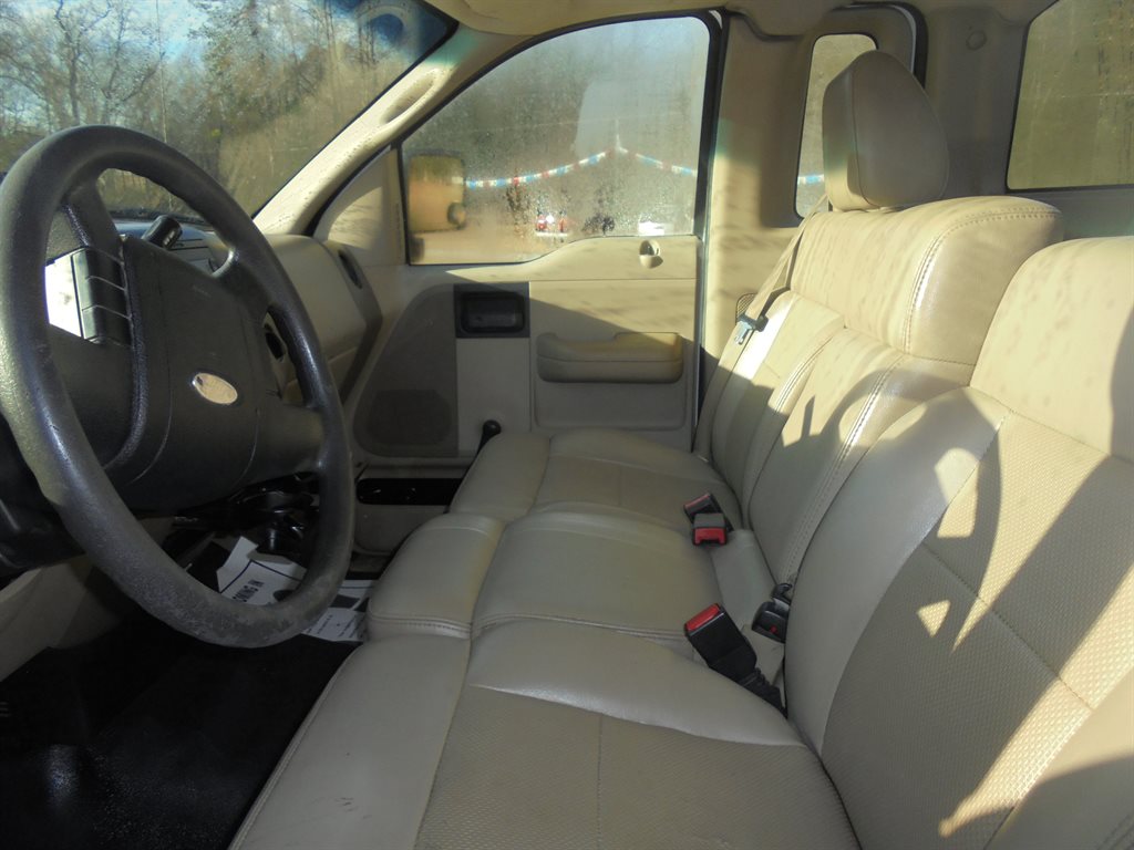 2006 Ford F-150 - $4,995