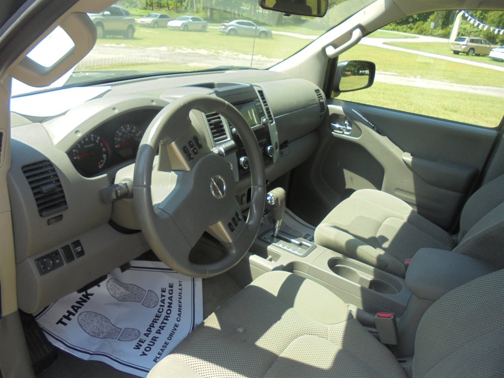 2016 Nissan Frontier - $14,995