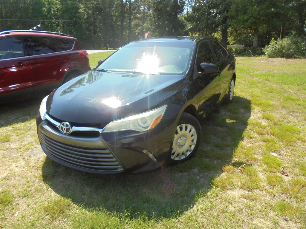 2016 Toyota Camry - $12,995