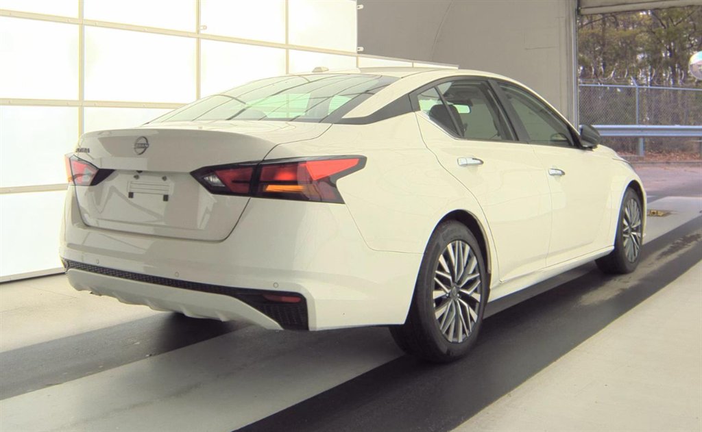 2025 Nissan Altima