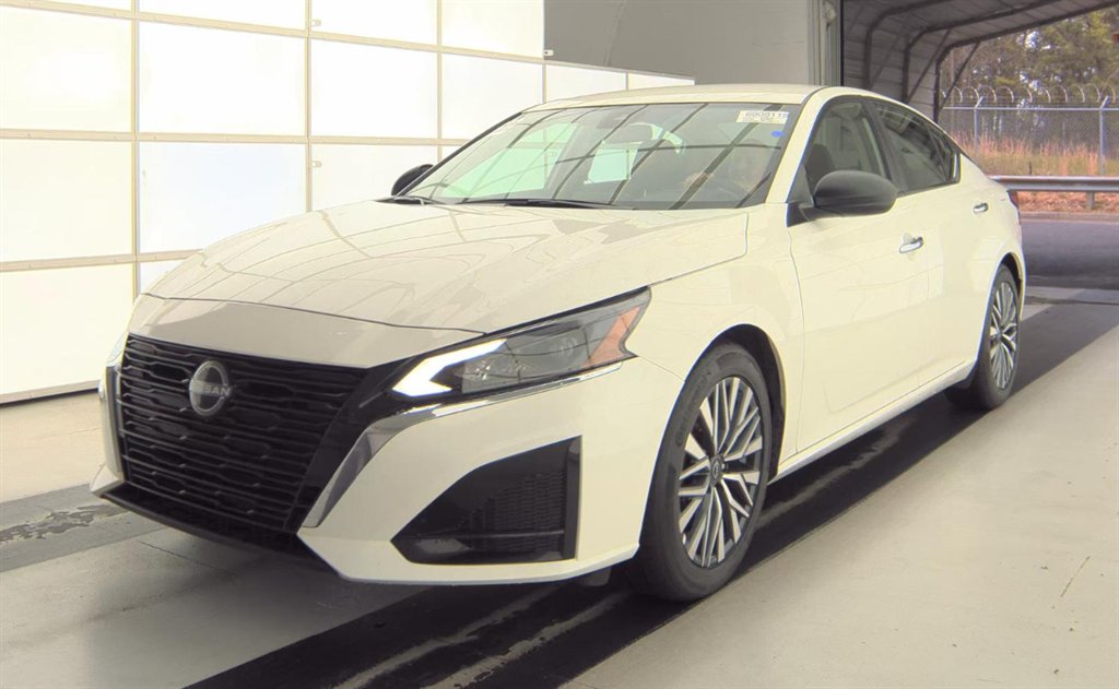 2025 Nissan Altima