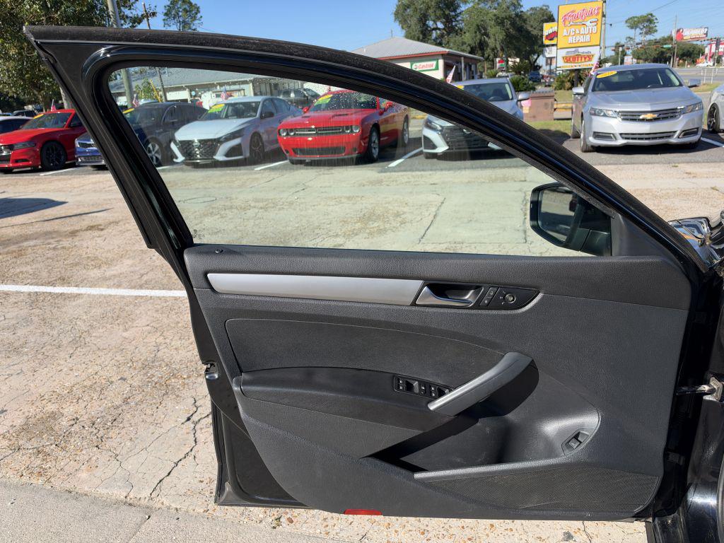 2013 Volkswagen Passat - $4,500
