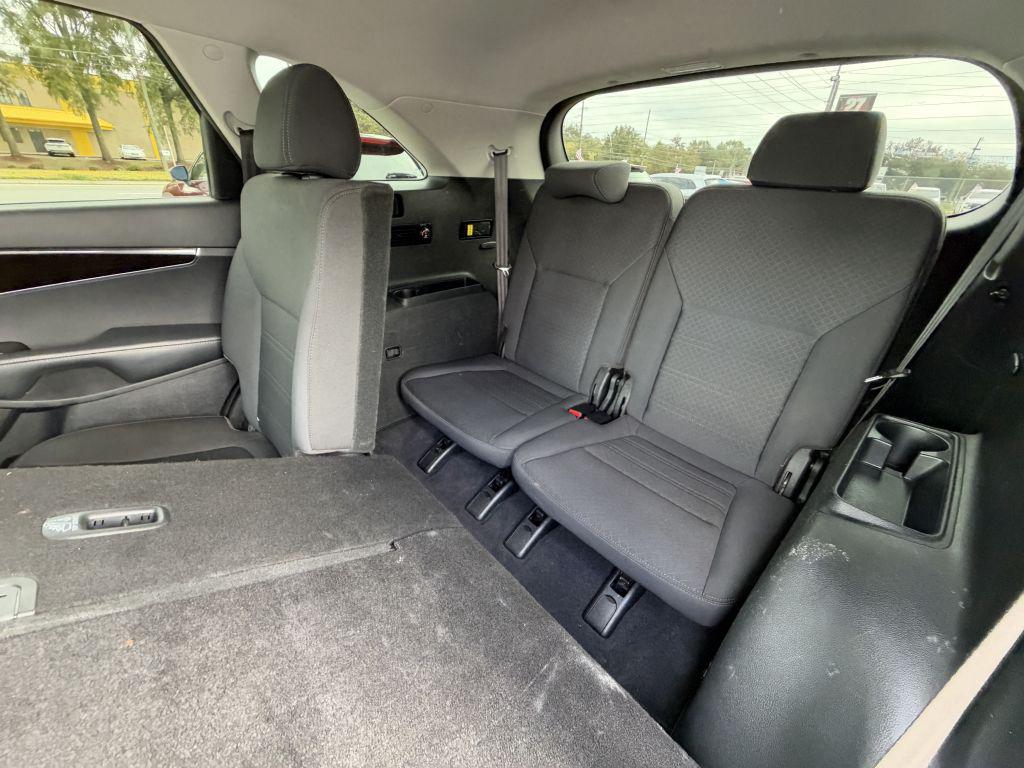 2020 Kia Sorento - $13,995