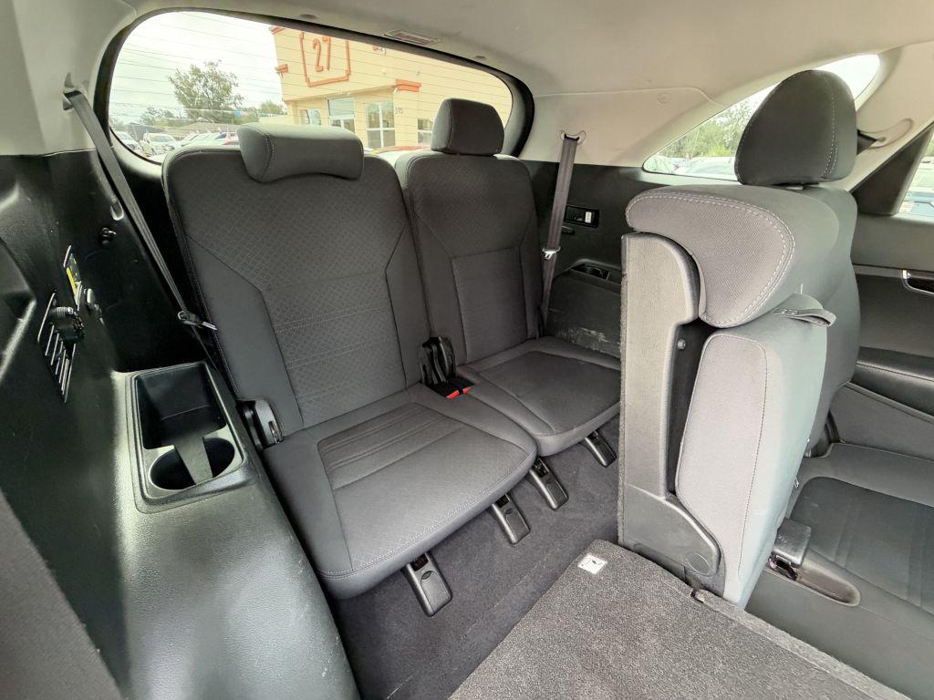 2020 Kia Sorento - $13,995