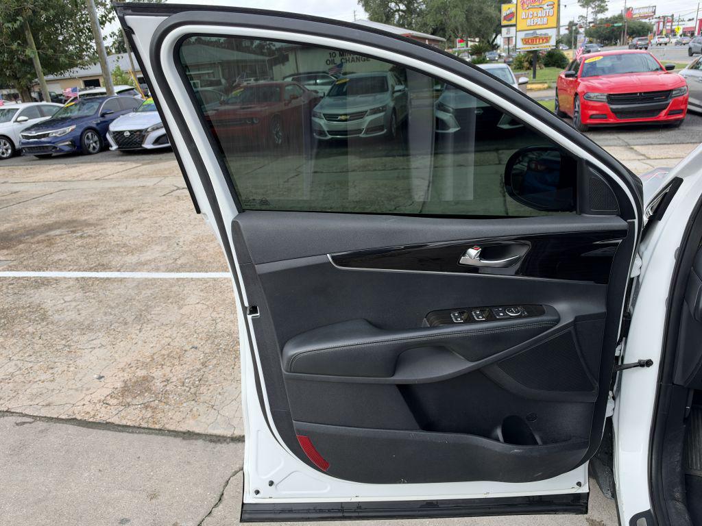 2020 Kia Sorento - $13,995