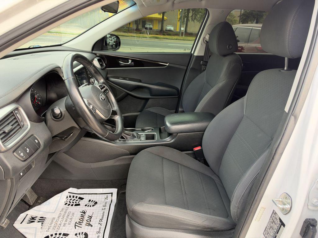 2020 Kia Sorento - $13,995