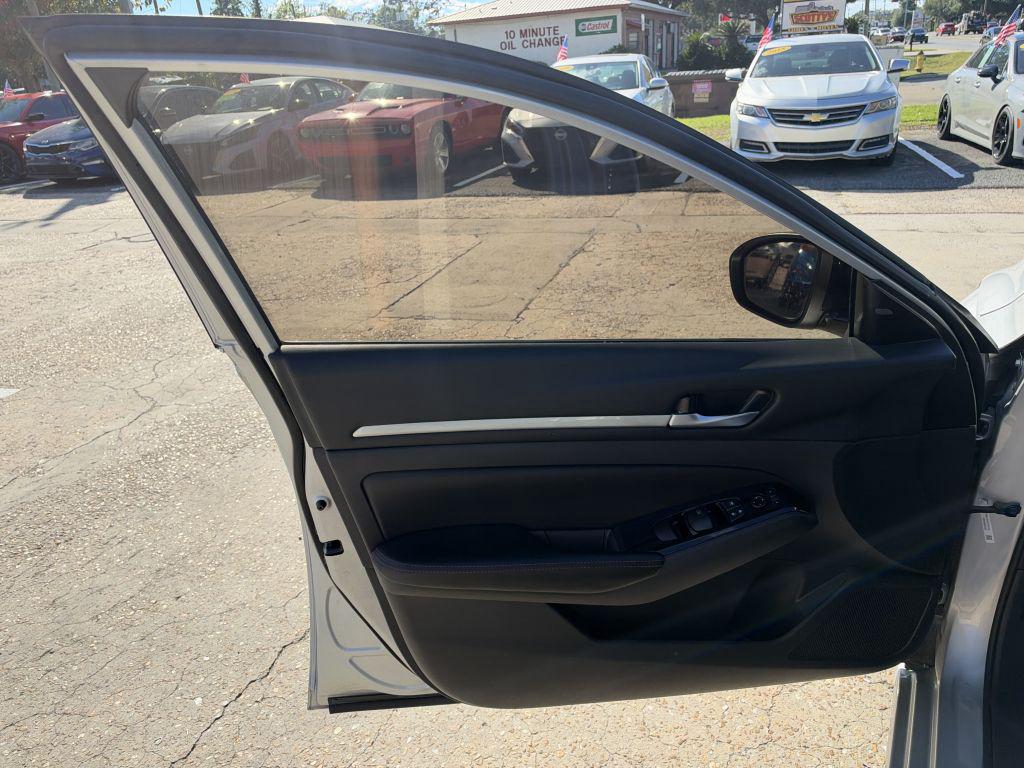 2025 Nissan Altima - $21,995