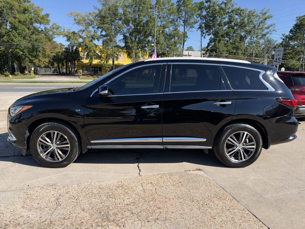 2017 INFINITI QX60 - $10,995