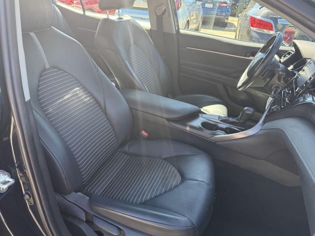 2021 Toyota Camry - $19,995
