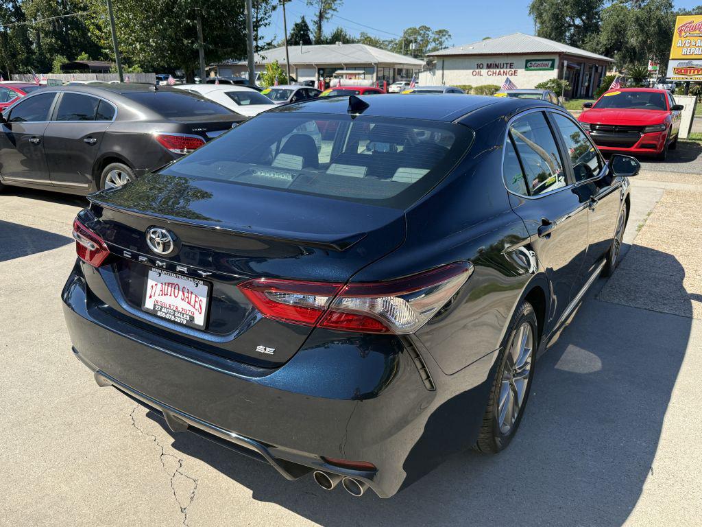 2021 Toyota Camry - $19,995