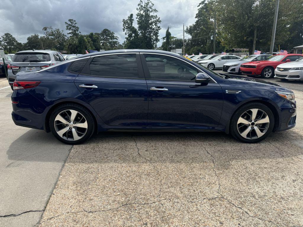 2020 Kia Optima - $11,995