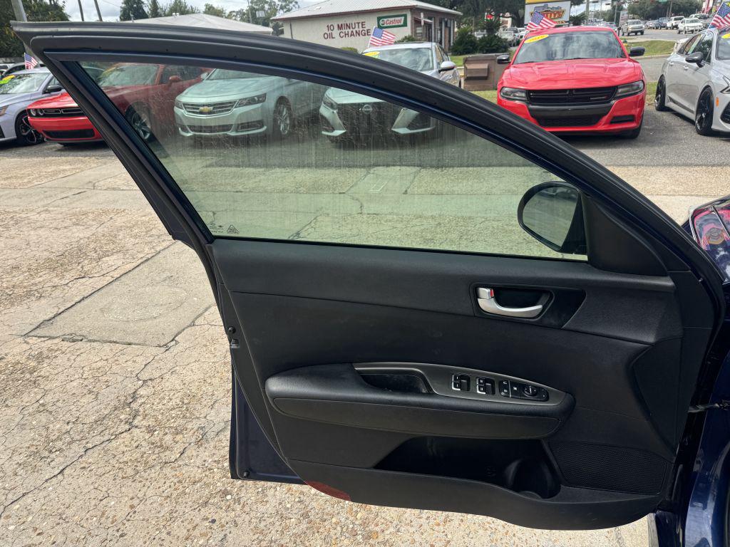 2020 Kia Optima - $11,995