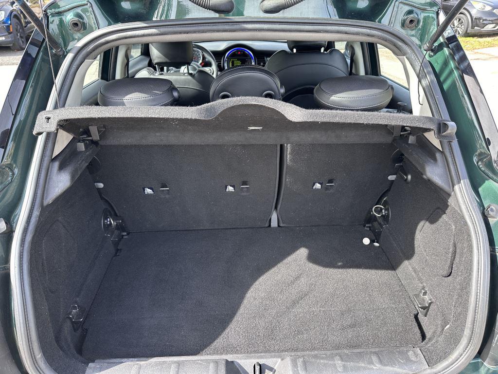 2016 MINI Hardtop Hatchback - $12,500