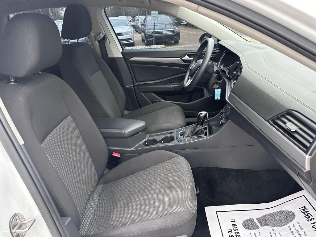 2019 VOLKSWAGEN Jetta Sedan - $15,995