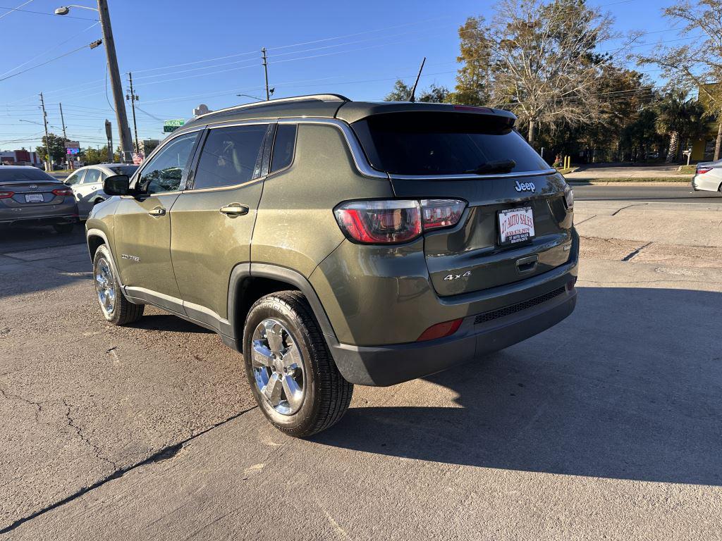 2019 Jeep Compass Latitude 4d  photo