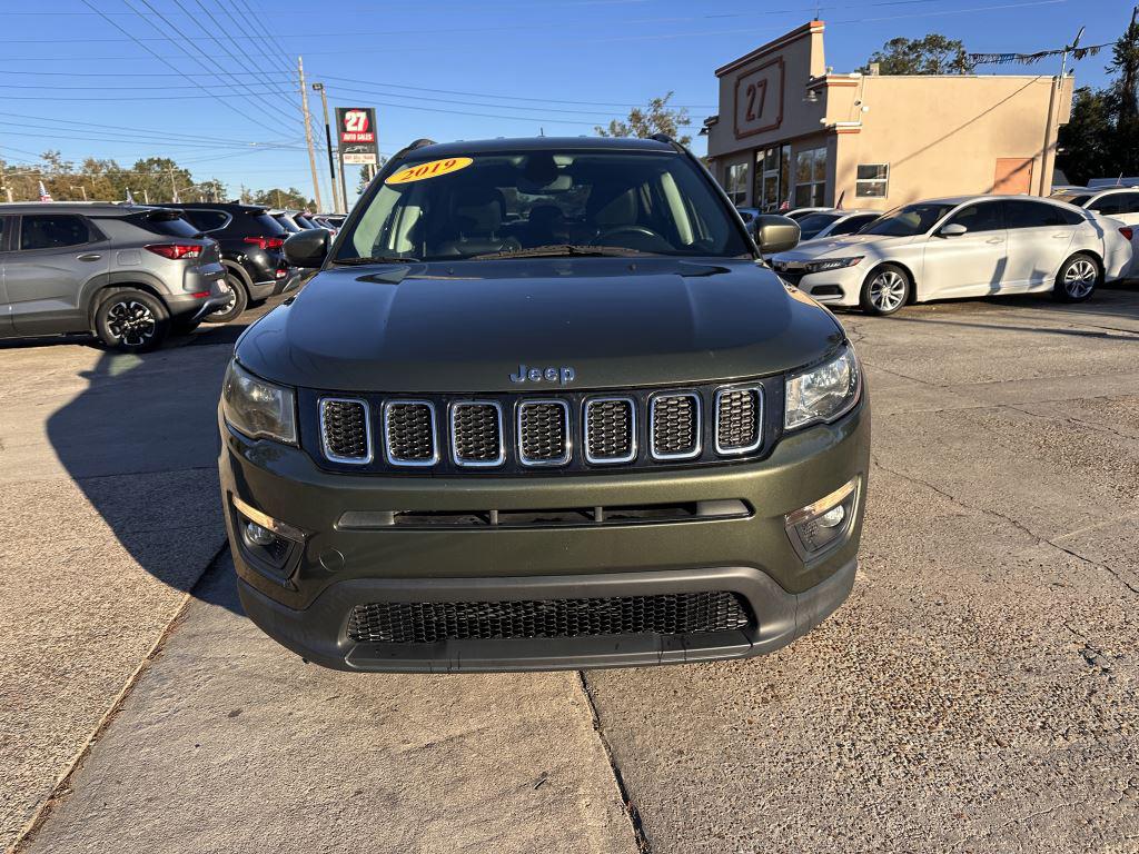 2019 Jeep Compass Latitude 4d  photo