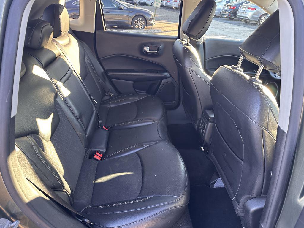 2019 Jeep Compass Latitude 4d  photo