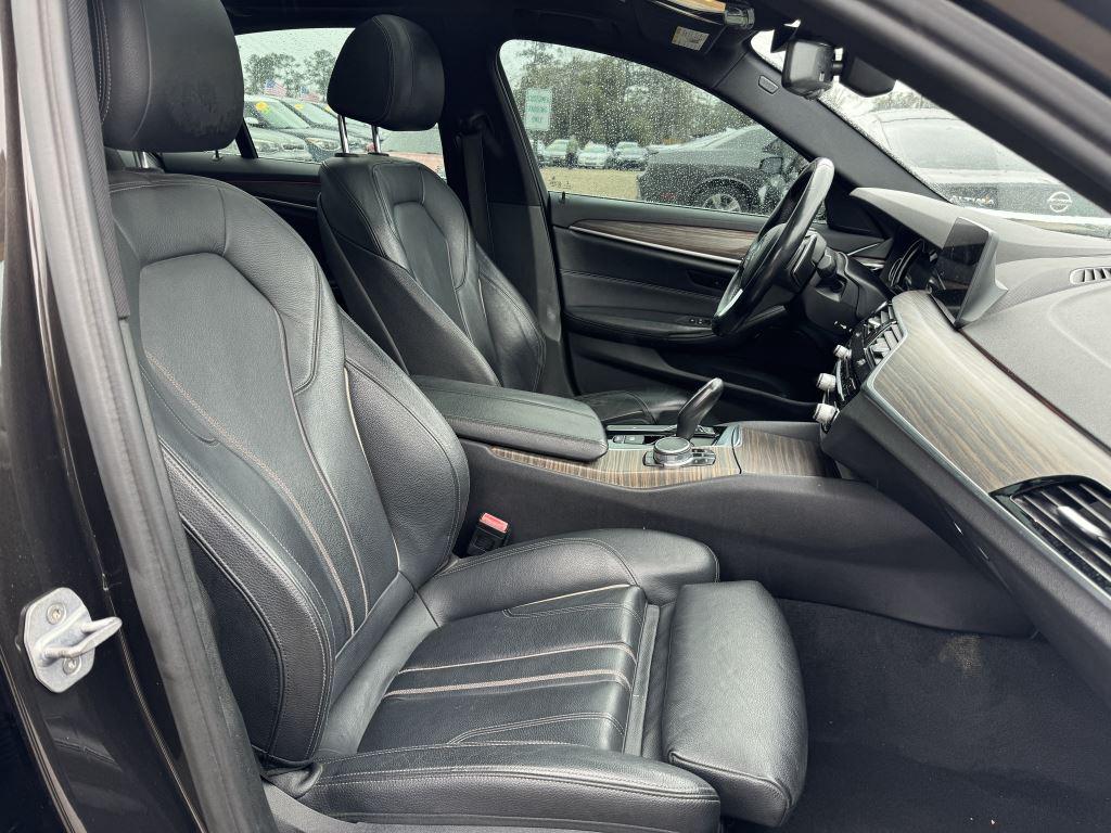 2017 BMW 5-Series  photo
