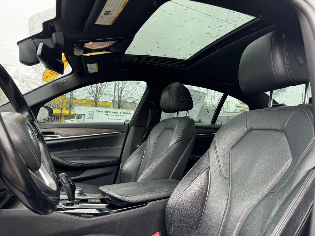 2017 BMW 5-Series  photo